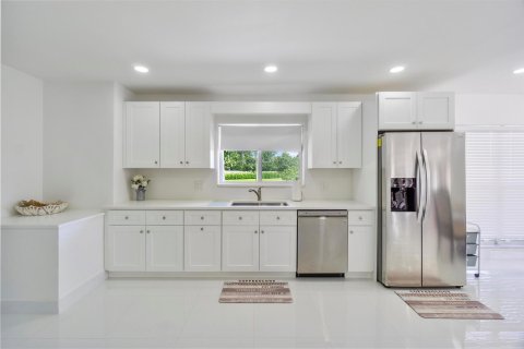 Villa ou maison à louer à Parkland, Floride: 4 chambres, 530.56 m2 № 2178087 - photo 22
