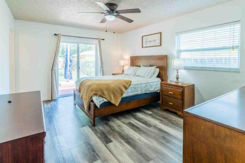 House in Pinellas Park, Florida 2 bedrooms, 107.3 sq.m. № 1767660 - photo 17