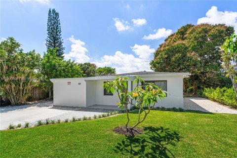 House in Delray Beach, Florida 3 bedrooms, 100.15 sq.m. № 2057393 - photo 4