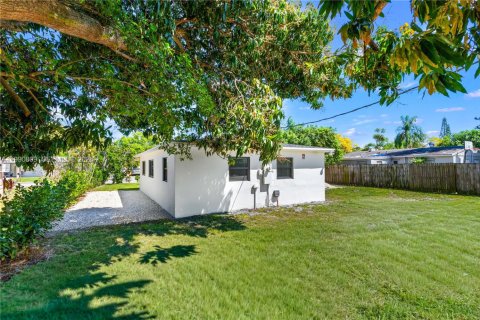 House in Delray Beach, Florida 3 bedrooms, 100.15 sq.m. № 2057393 - photo 22