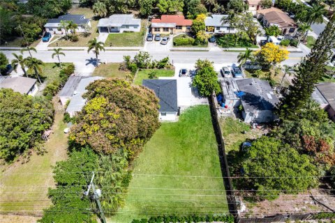 House in Delray Beach, Florida 3 bedrooms, 100.15 sq.m. № 2057393 - photo 26