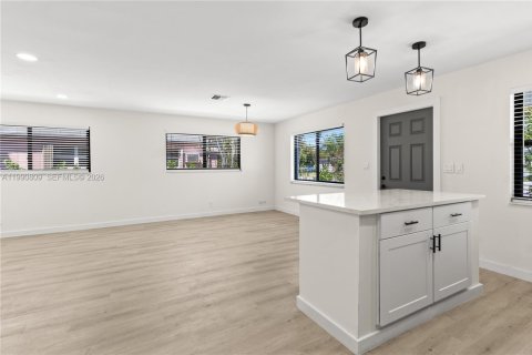 House in Delray Beach, Florida 3 bedrooms, 100.15 sq.m. № 2057393 - photo 14