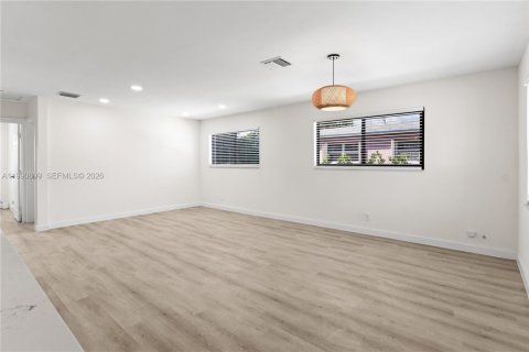 House in Delray Beach, Florida 3 bedrooms, 100.15 sq.m. № 2057393 - photo 7