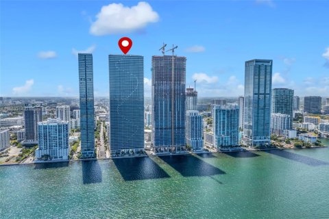 Copropriété à vendre à Miami, Floride: 1 chambre, 98.38 m2 № 1893351 - photo 3