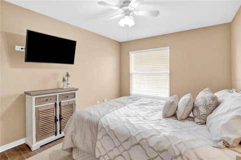 House in Oldsmar, Florida 3 bedrooms, 188.96 sq.m. № 1880729 - photo 12