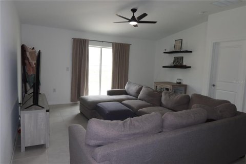 Villa ou maison à vendre à Groveland, Floride: 4 chambres, 168.8 m2 № 2105372 - photo 12