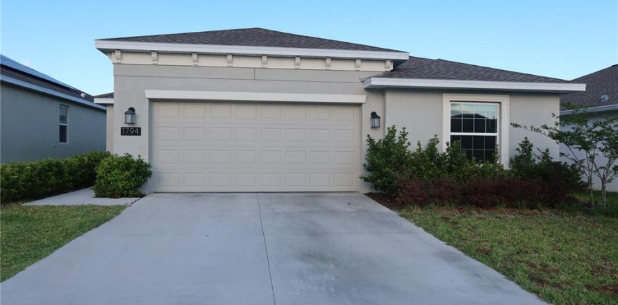 Villa ou maison à TRINITY LAKES à Groveland, Floride 4 chambres, 168.8 m2 № 2105372