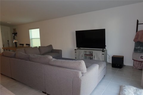 Villa ou maison à vendre à Groveland, Floride: 4 chambres, 168.8 m2 № 2105372 - photo 8
