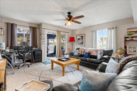 Touwnhouse à vendre à Jupiter, Floride: 2 chambres, 120.96 m2 № 2146216 - photo 7