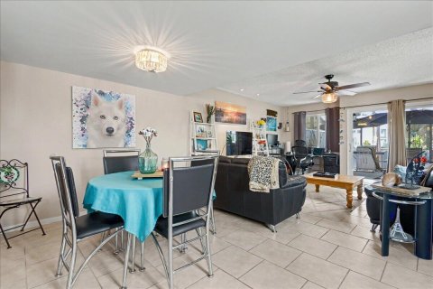 Touwnhouse à vendre à Jupiter, Floride: 2 chambres, 120.96 m2 № 2146216 - photo 11
