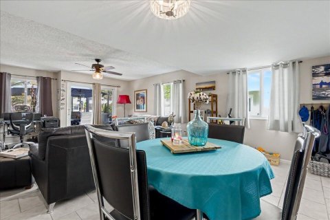 Touwnhouse à vendre à Jupiter, Floride: 2 chambres, 120.96 m2 № 2146216 - photo 12