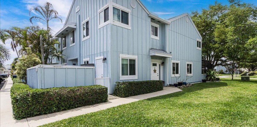 Touwnhouse à Jupiter, Floride 2 chambres, 120.96 m2 № 2146216