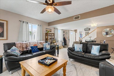 Touwnhouse à vendre à Jupiter, Floride: 2 chambres, 120.96 m2 № 2146216 - photo 8