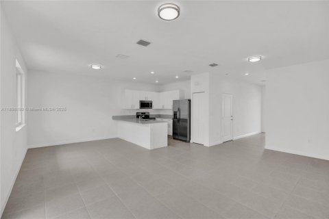 Купить таунхаус в Хомстед, Флорида 3 спальни, 148.64м2, № 1949311 - фото 12