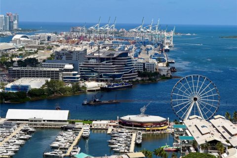 Condo in Miami, Florida, 3 bedrooms  № 2150424 - photo 29