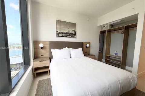 Condo in Miami, Florida, 3 bedrooms  № 2150424 - photo 23