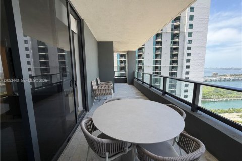 Condo in Miami, Florida, 3 bedrooms  № 2150424 - photo 13