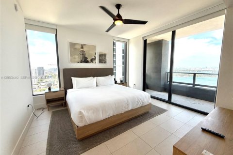 Condo in Miami, Florida, 3 bedrooms  № 2150424 - photo 12