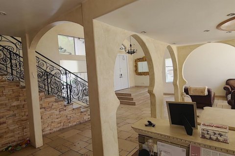 Casa en venta en Hollywood, Florida, 5 dormitorios, 269.04 m2 № 1817711 - foto 3