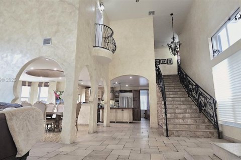 Casa en venta en Hollywood, Florida, 5 dormitorios, 269.04 m2 № 1817711 - foto 4