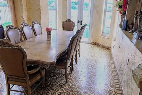 Casa en venta en Hollywood, Florida, 5 dormitorios, 269.04 m2 № 1817711 - foto 18