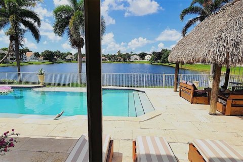 Casa en venta en Hollywood, Florida, 5 dormitorios, 269.04 m2 № 1817711 - foto 20