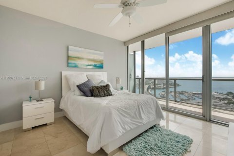 Condominio en alquiler en Miami, Florida, 1 dormitorio, 87.61 m2 № 1952075 - foto 8