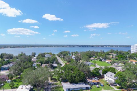 Casa en Winter Haven, Florida 3 dormitorios, 106.28 m2 № 2250315