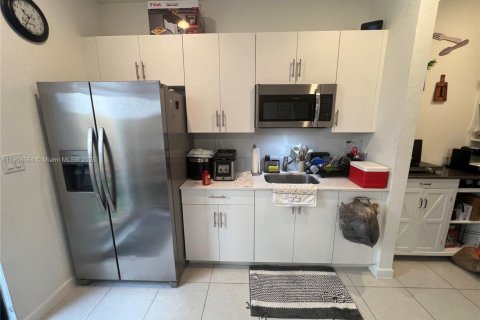 Apartment in Homestead, Florida 1 bedroom, 311.59 sq.m. № 1964459 - photo 2