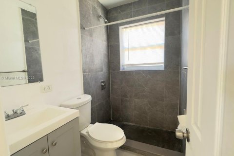 Снять в аренду виллу или дом в Майами-Бич, Флорида 2 спальни, 157.1м2, № 1974674 - фото 6