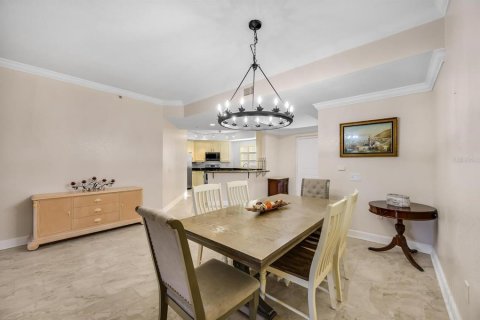 Copropriété à vendre à Saint Petersburg, Floride: 3 chambres, 203.18 m2 № 2403260 - photo 11