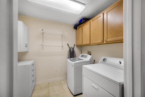 Copropriété à vendre à Saint Petersburg, Floride: 3 chambres, 203.18 m2 № 2403260 - photo 21