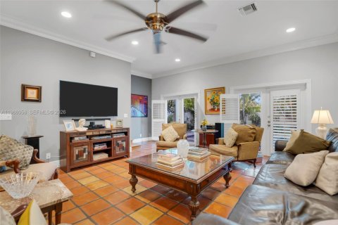 Townhouse in Wilton Manors, Florida 3 bedrooms, 214.98 sq.m. № 2089957 - photo 17