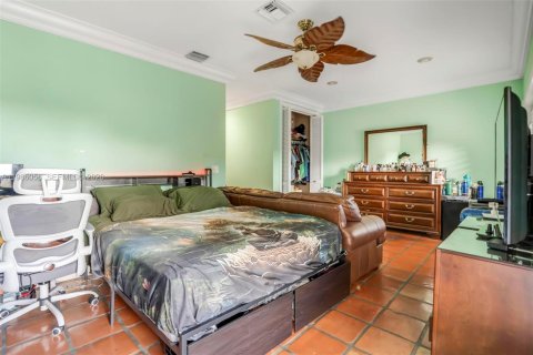 Townhouse in Wilton Manors, Florida 3 bedrooms, 214.98 sq.m. № 2089957 - photo 29