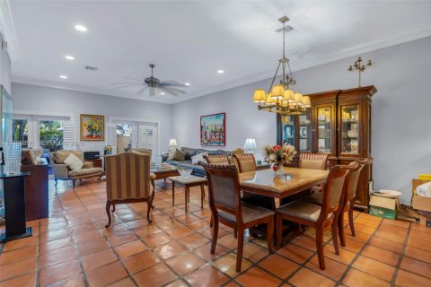 Townhouse in Wilton Manors, Florida 3 bedrooms, 214.98 sq.m. № 2089957 - photo 10