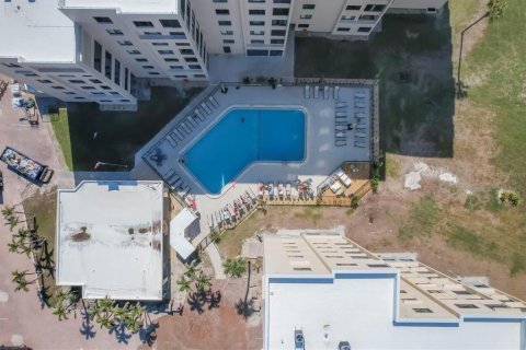 Condo in Fort Myers Beach, Florida, 2 bedrooms № 2103618 - photo 3