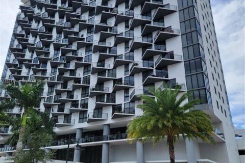 Condo in Doral, Florida, 2 bedrooms  № 2037856