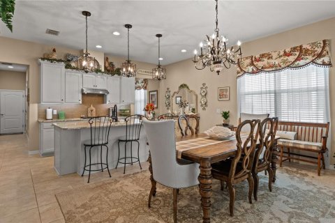 Villa ou maison à vendre à Kissimmee, Floride: 2 chambres, 144.65 m2 № 2416930 - photo 16