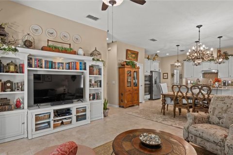 Villa ou maison à vendre à Kissimmee, Floride: 2 chambres, 144.65 m2 № 2416930 - photo 24