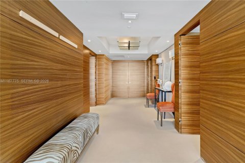 Condo in Sunny Isles Beach, Florida, 3 bedrooms № 2191371 - photo 27
