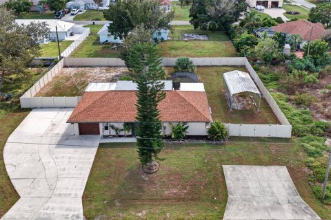 Villa ou maison à vendre à Punta Gorda, Floride: 2 chambres, 139.63 m2 № 2433784 - photo 3