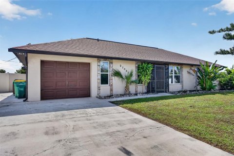 Villa ou maison à Punta Gorda, Floride 2 chambres, 139.63 m2 № 2433784