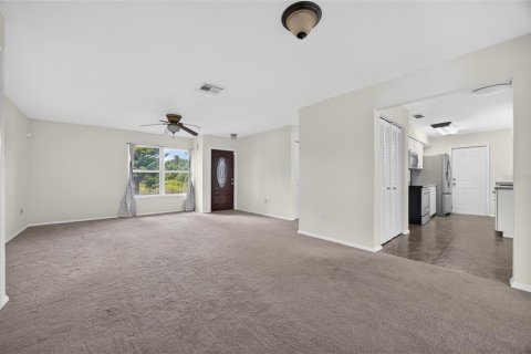 Villa ou maison à vendre à Punta Gorda, Floride: 2 chambres, 139.63 m2 № 2433784 - photo 6