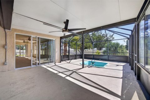 Villa ou maison à vendre à Punta Gorda, Floride: 2 chambres, 139.63 m2 № 2433784 - photo 24