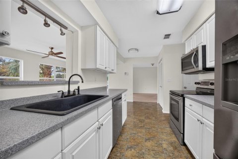 Villa ou maison à vendre à Punta Gorda, Floride: 2 chambres, 139.63 m2 № 2433784 - photo 12