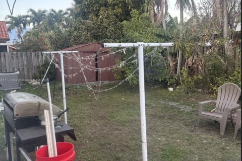 Villa ou maison à vendre à Miami, Floride: 4 chambres, 181.72 m2 № 1934514 - photo 6