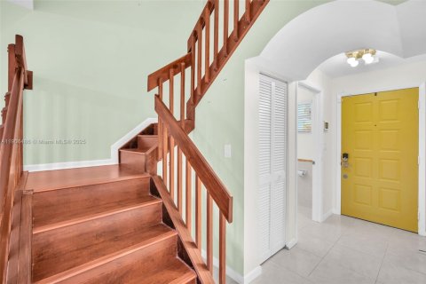 Townhouse in Miami, Florida 3 bedrooms, 128.39 sq.m. № 1957183 - photo 19