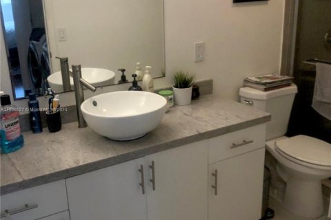 Copropriété à vendre à Doral, Floride: 1 chambre, 75.25 m2 № 1979832 - photo 14