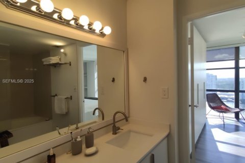 Apartamento en alquiler en Aventura, Florida, 3 dormitorios, 124.4 m2 № 1988797 - foto 12