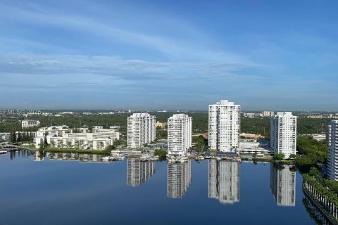 Apartamento en Aventura, Florida 3 dormitorios, 124.4 m2 № 1988797